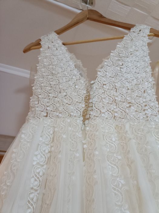 Vând rochie de mireasa.