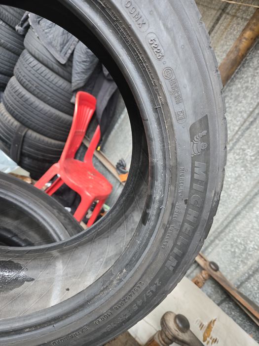 4бр. 245 45 18 Michelin летни.