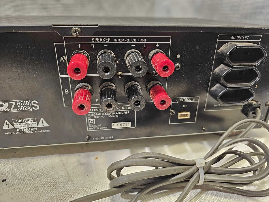 Sony F411R twin drive 2x50W 4 - 8 ohm