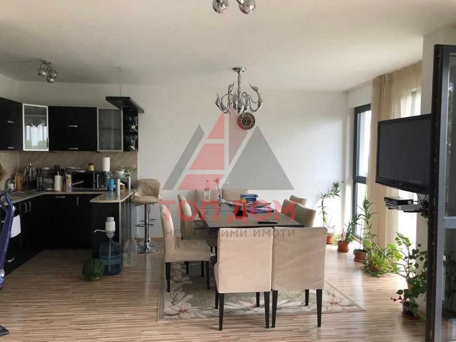 Дава се под наем Четиристаен апартамент в Варна, м-т Траката - 150 кв.м за 918 € - Снимка #3