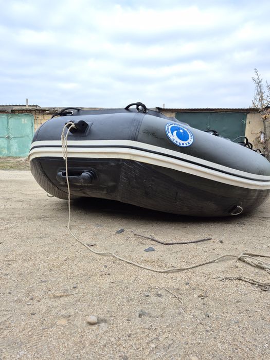 Продам лодку Шторм лайн 360.