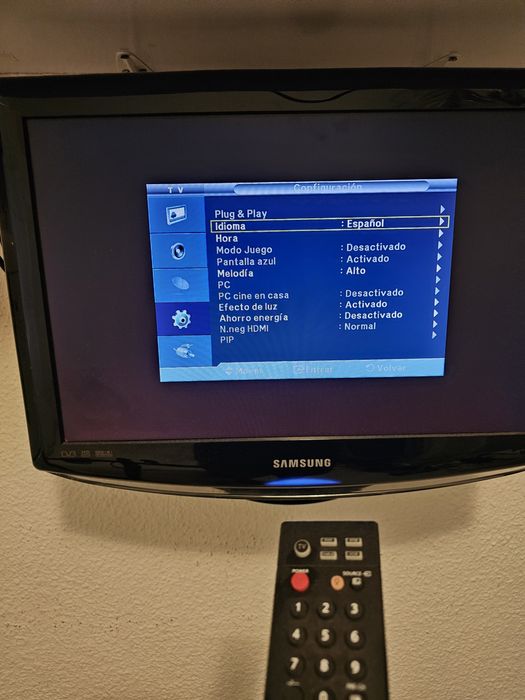 Ps4 pro 1T,+tv samsung  si multe accesori,fara jocuri!!