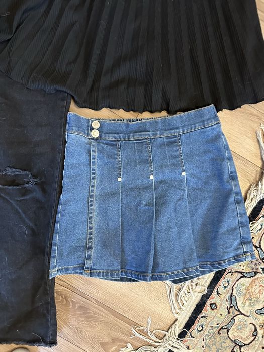 Комплект одежды для девочки на 12-14 лет