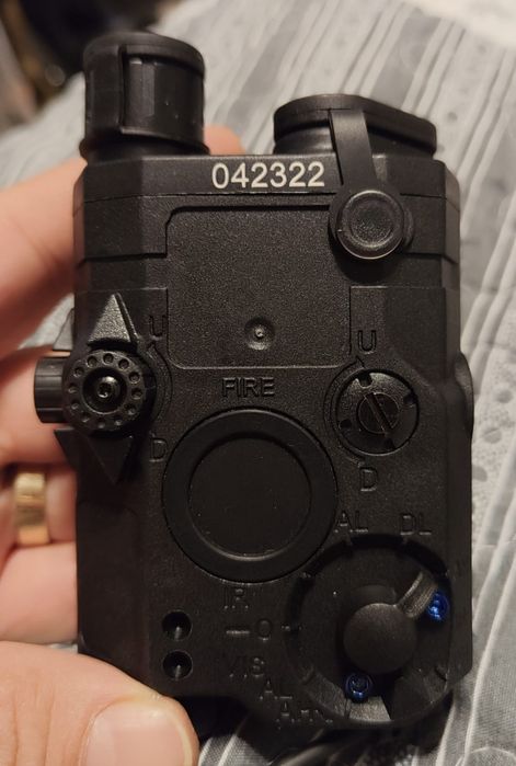 LA-5 - peq box - Airsoft