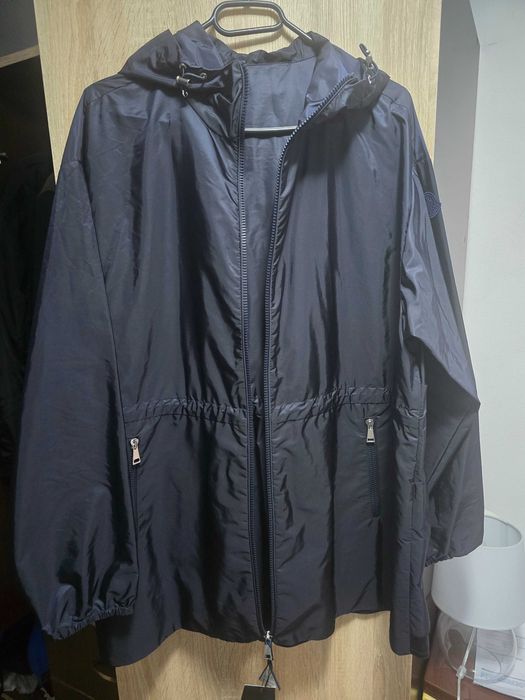 Pelerina de ploaie de dama