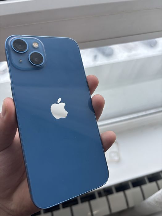 Продам iPhone 13