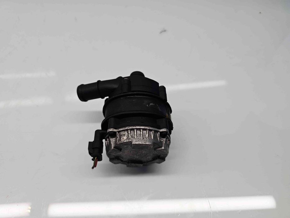 Pompa recirculare apa Audi A6 (4A2, C8) S-line [Fabr 2018-2025] 04L965