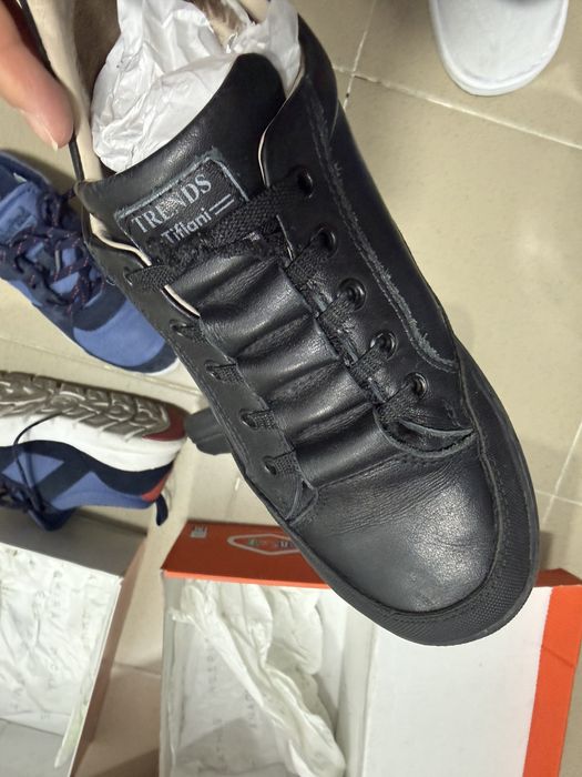 Кроссови и туфли 36 р