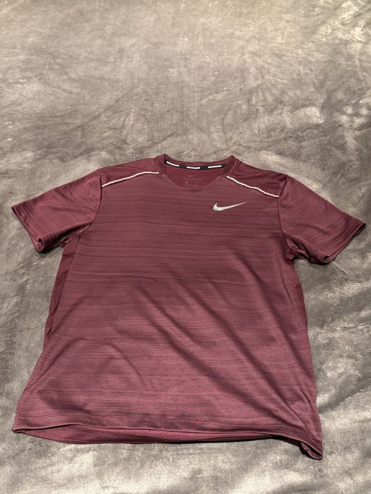 Оригинални тениски Nike  Dry fit S
