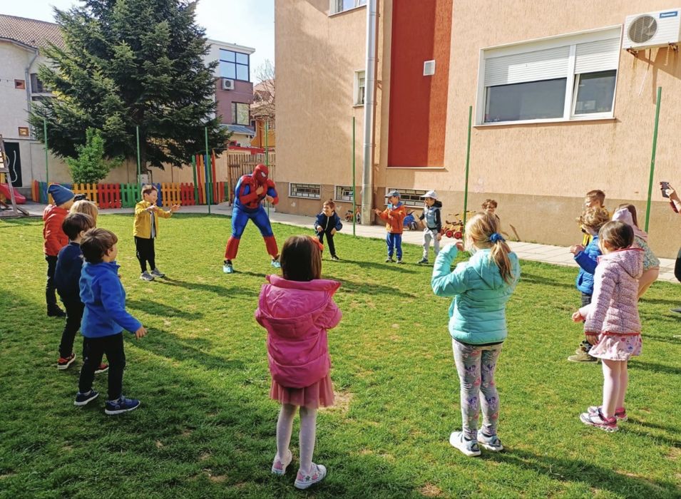Animatori cu experienta pentru copii