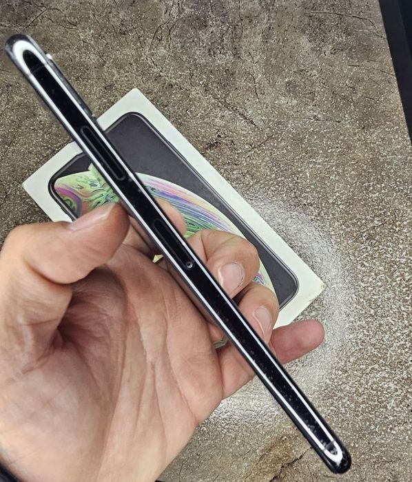 iPhone Xs Max 256 gb Karo latest dok