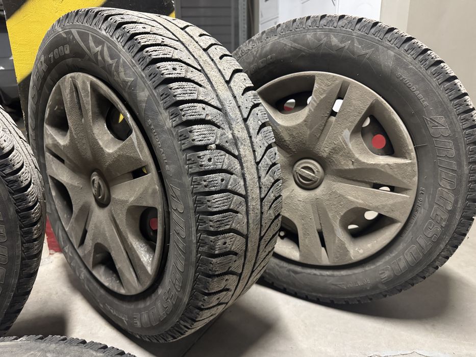 Зимние шины с дисками 195/65/15