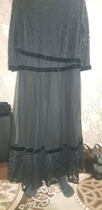 Платье вечернее черного цвета