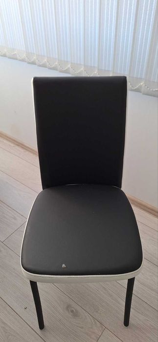 Трапезна маса със 6 стола