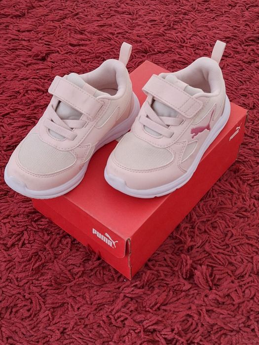 -Vând adidași PUMA nr. 27,5 pt copii-