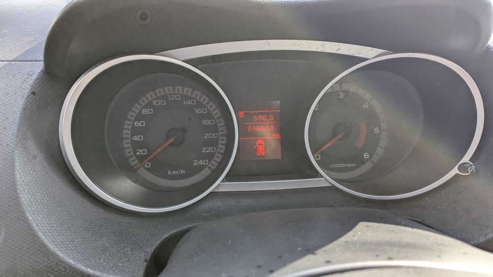 Vând/ Schimb Mitsubishi Outlander 2008 2.2 diesel