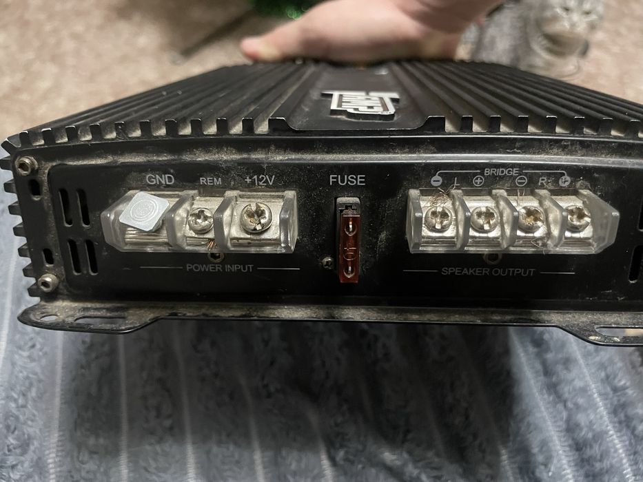 Продам усилитель