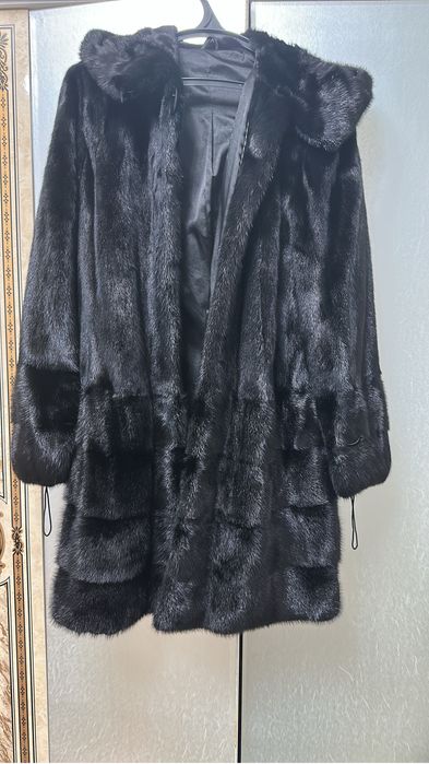 Продам норковую шубу