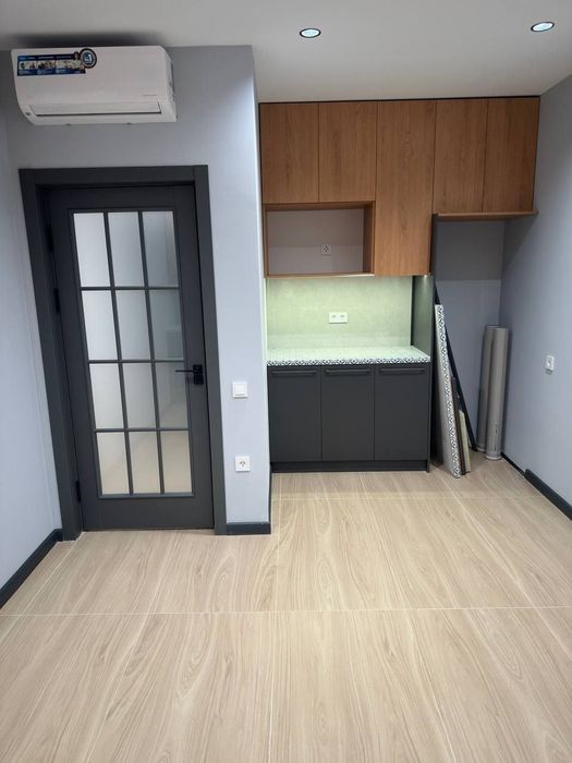 Сдаётся коттедж 8 комнатный Мирабадский Район