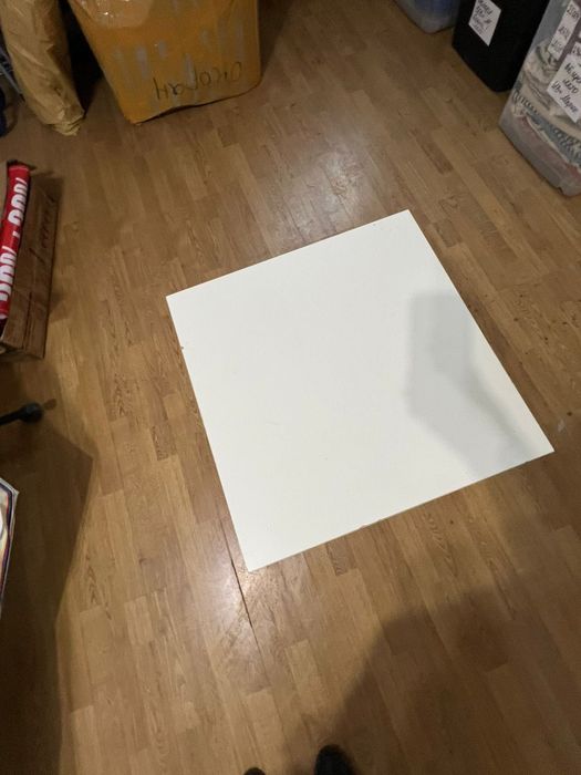 Мини-журнальный столик