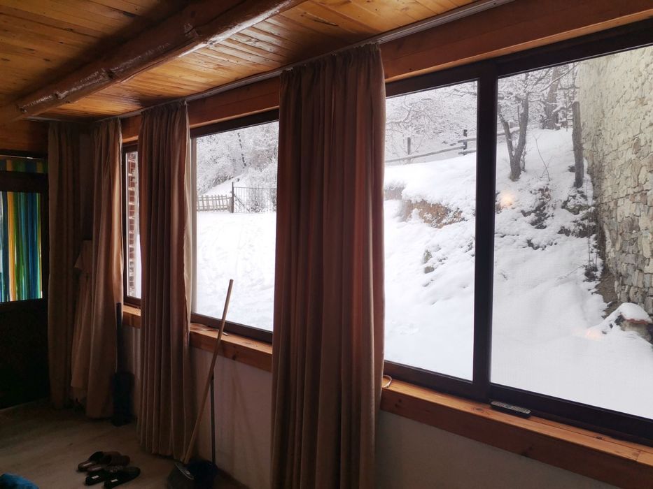 Продавам  три къщи в Сини връх - Чотрова  махала