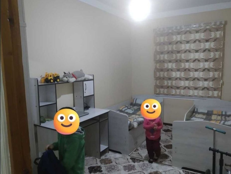 Обменяю 4/1/4 Юнусабад 4 квл на 2ух комн с доплатой на Юн-11,13,4