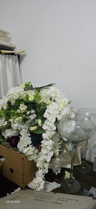 Mese si scaune de vanzare