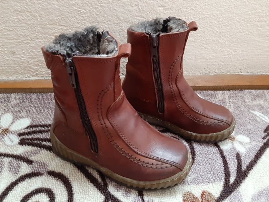 Детски ботички естествена кожа номер 26