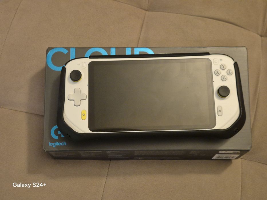 Logitech G Cloud – Геймърска конзола, неразличима от нова!