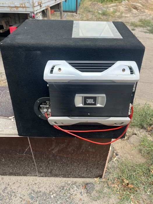 Сабвуфер JBL 1200w