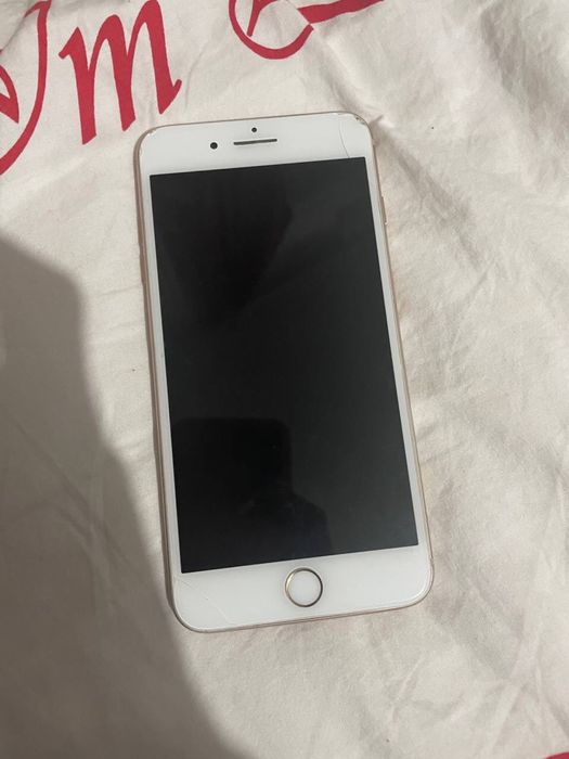 Apple Айфон 8+ 64 gb