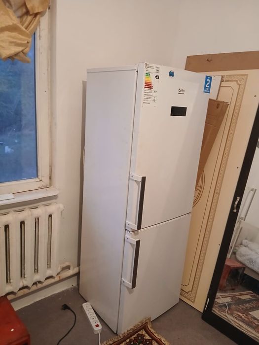 Срочно продам холодильник