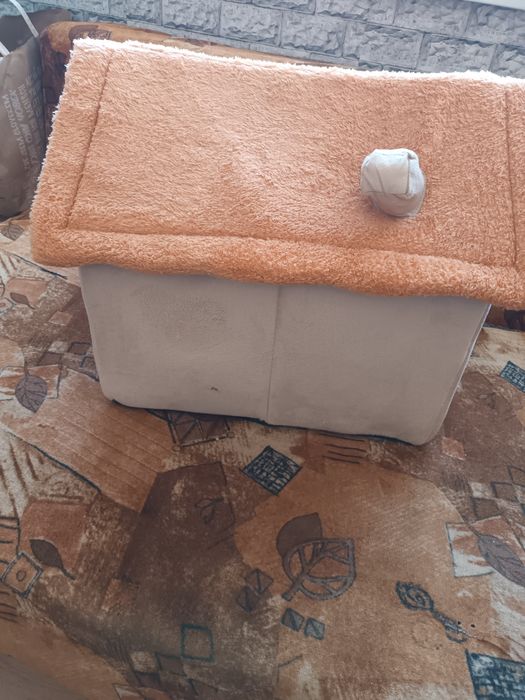 Къща за кучета и котки