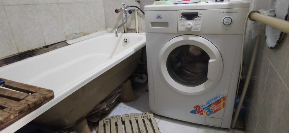 Уй сотилади !!! ЧИРЧИҚ ШАХАР 3/3/5, 76.10 кв/м