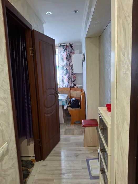 Продам 3 ку ломоносова 8