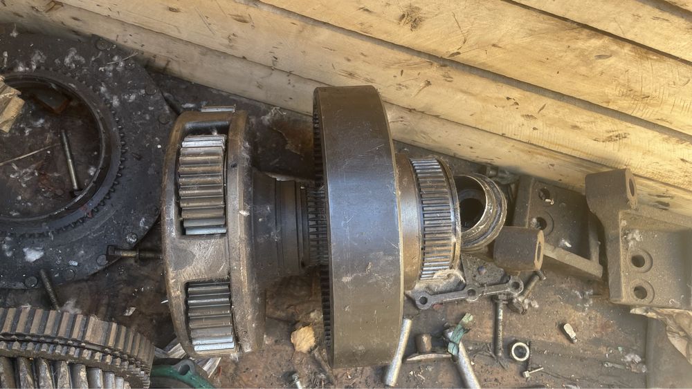 Запчасти.  КПП 151. ZF16.