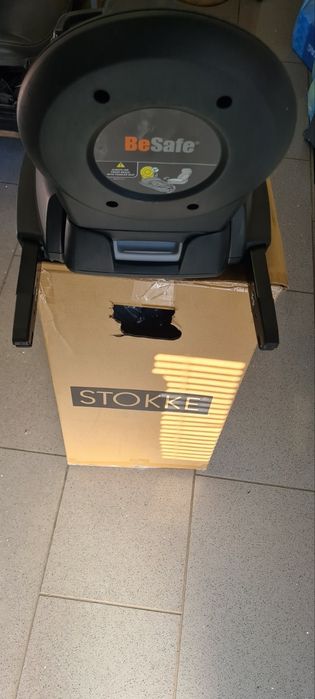 Stokke izi go besafe столче за кола и база изофикс