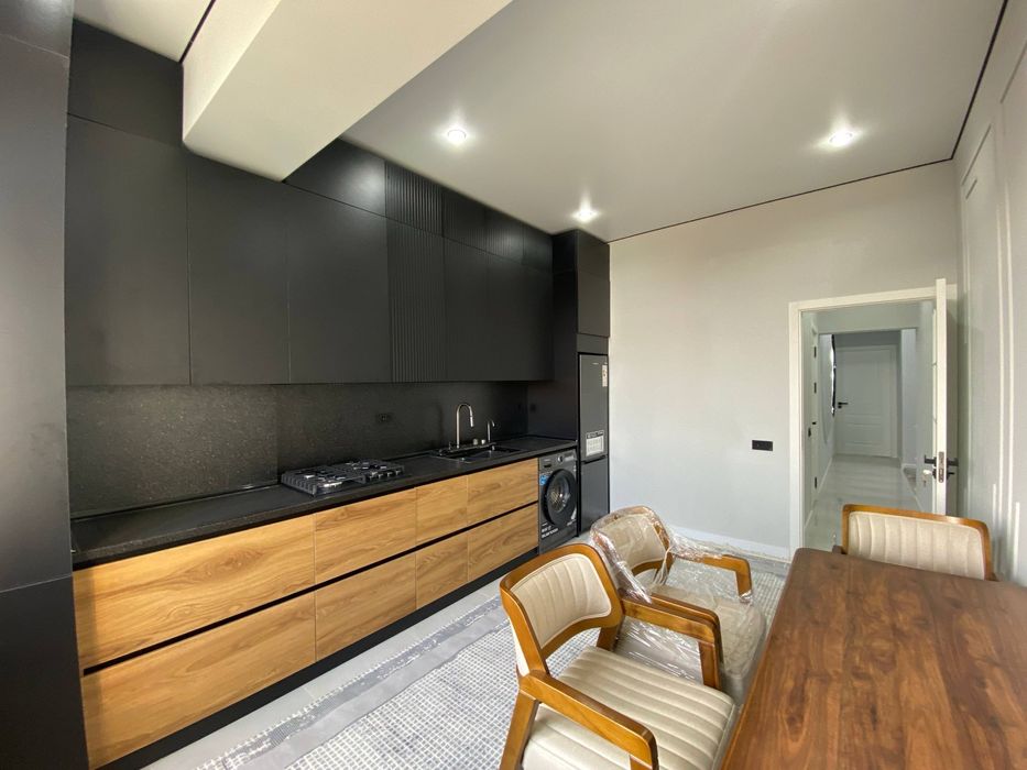 3 xona ajoyib remontda sotiladi