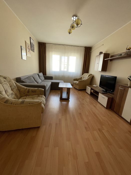 Inchiriez apartament 3 camere