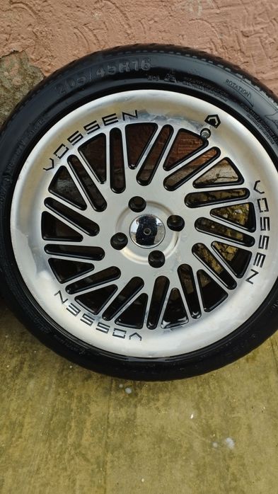 Срочно. Vossen 205/45/16