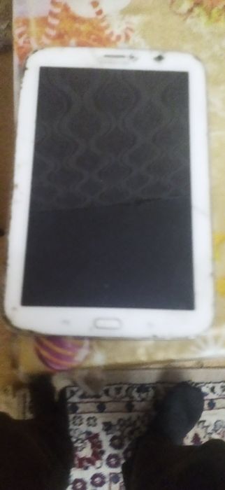 Продам планшет  срочно