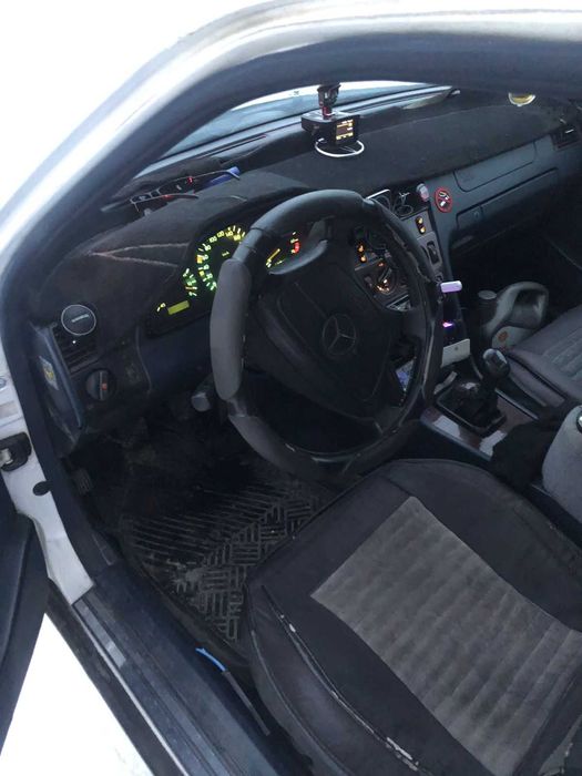 Mercedes-Benz C180 W202