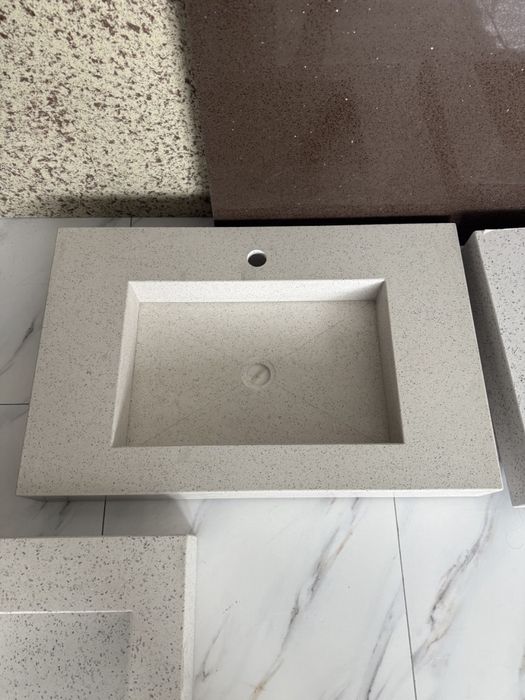 Rakvina Moyka kuxnya granit kvars kafel