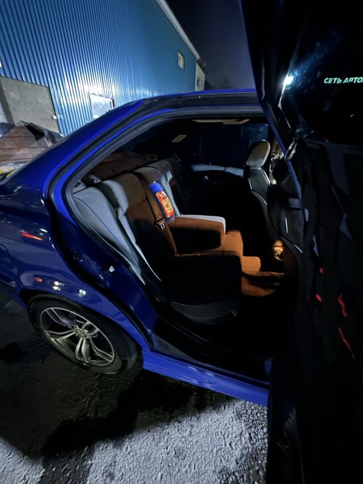 Bmw e36 m50b25 в хорошем состояние