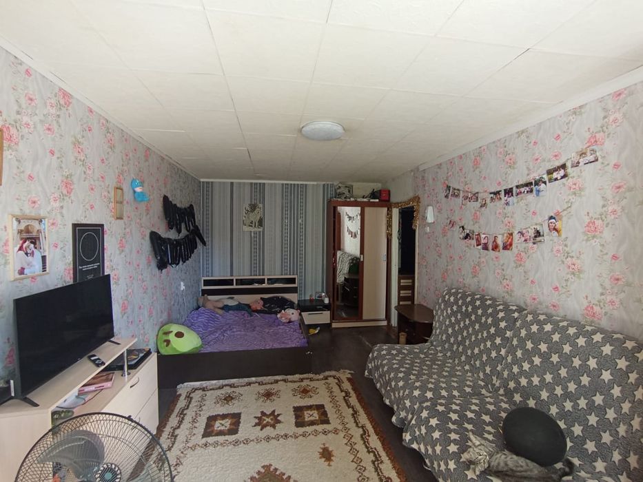 Продам квартиру новаторов 3