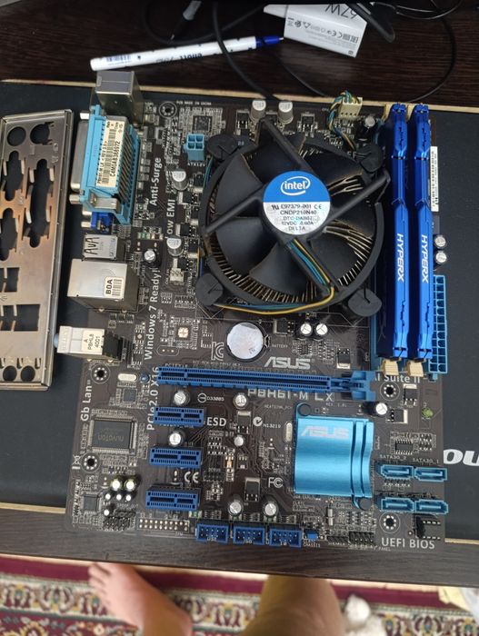 Продам материнскую плату asus