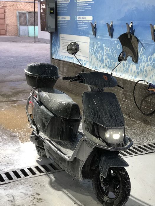 скутер сотилади янги хали коп хайдалмаган 5 ой болди