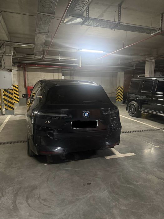 BMW  iX40   Dual mator