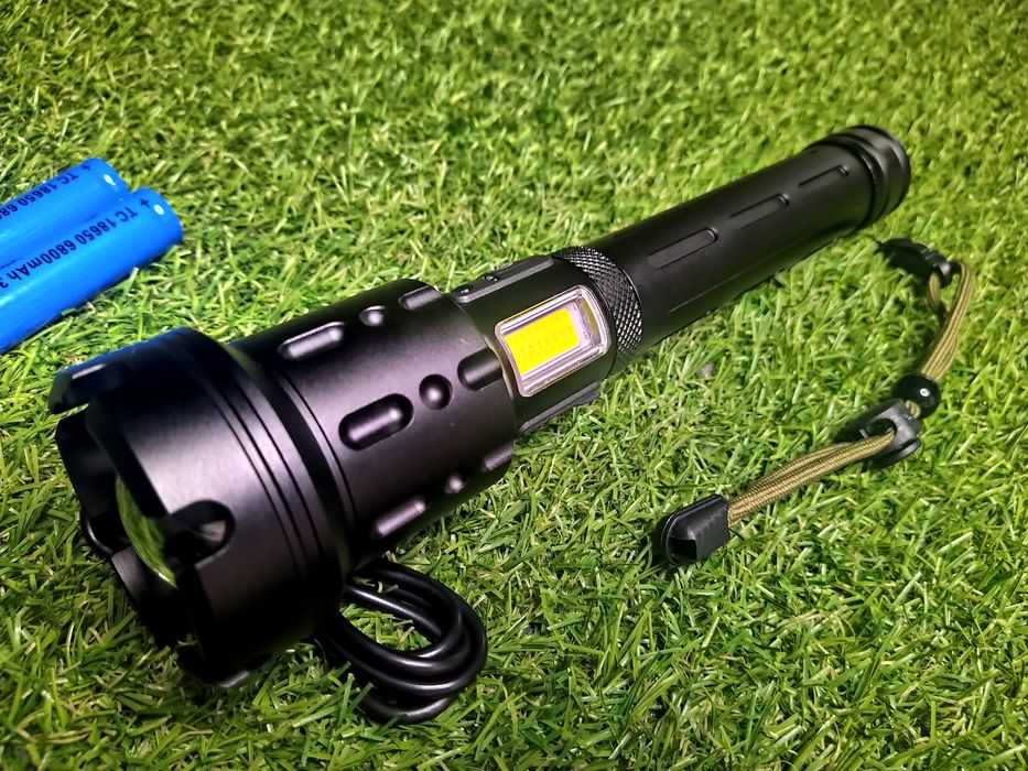 XHP100 Lanterna PROFESIONALA led quadcore + COB alb/rosu