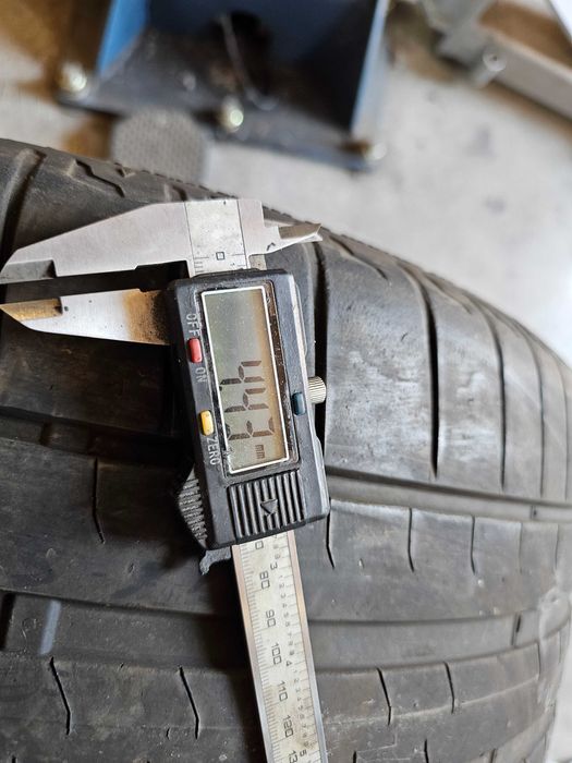 285/35/18 Bridgestone Potenza 255/35/19 Continental Sport Contact 6